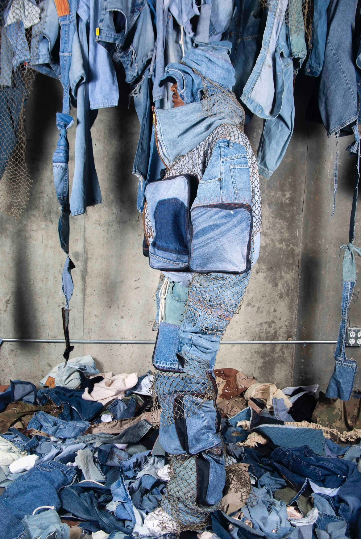 RECONSTRUCTED PUFFER DENIM